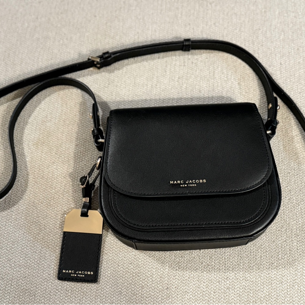 Marc Jacobs black crossbody with gold hardware